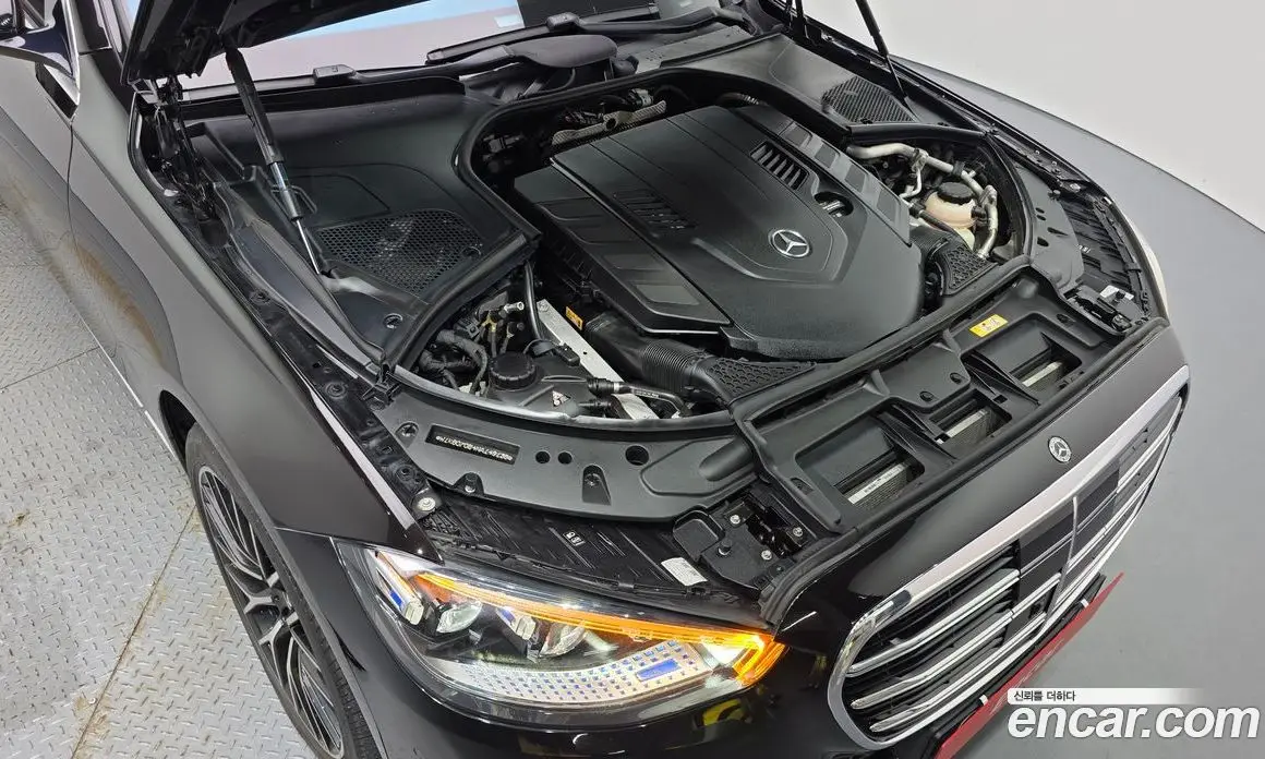 Mercedes-Benz S-Class 2022 4.0 автомат (гидро), фото 6