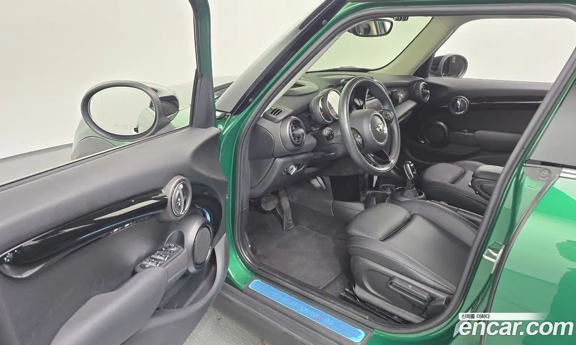 Mini Cooper 2019 2.0 автомат (гидро), фото 13 Mini Cooper 2019 2.0 автомат (гидро), фото 13