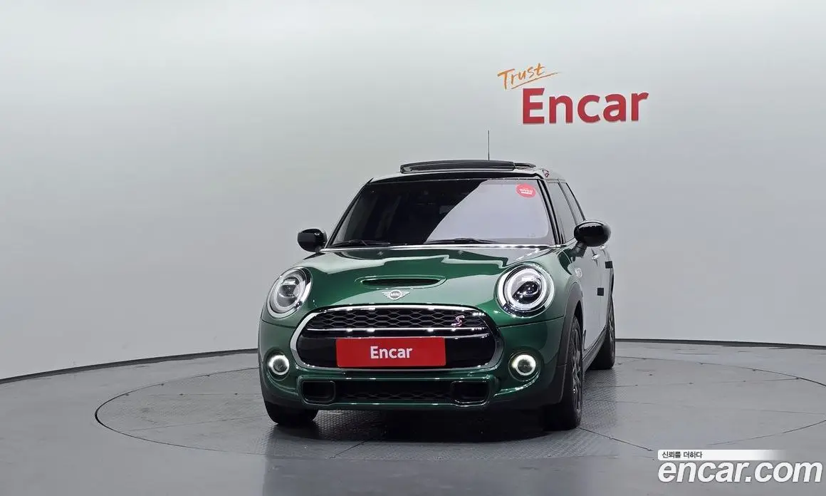 Mini Cooper 2019 2.0 автомат (гидро), фото 3 Mini Cooper 2019 2.0 автомат (гидро), фото 3