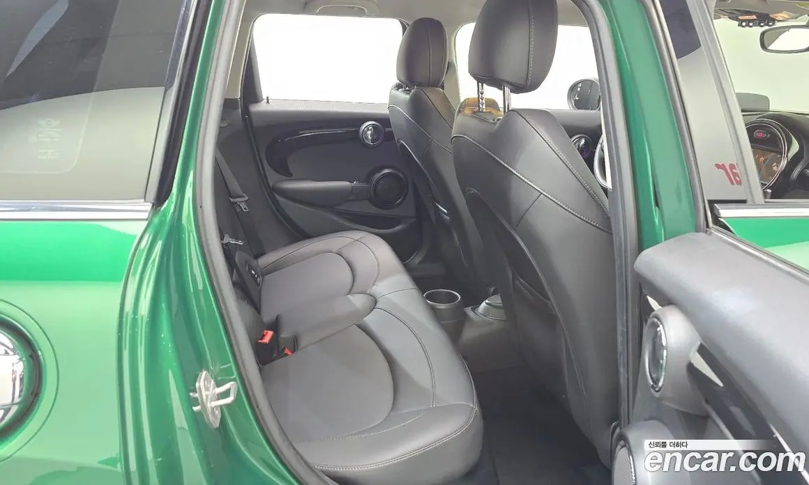 Mini Cooper 2019 2.0 автомат (гидро), фото 24 Mini Cooper 2019 2.0 автомат (гидро), фото 24