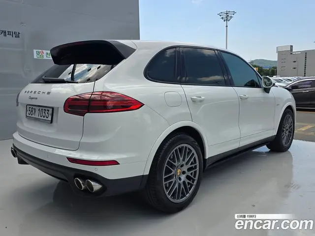 Porsche Cayenne 2017 3.0 автомат (гидро), миниатюра 4 Porsche Cayenne 2017 3.0 автомат (гидро), миниатюра 4