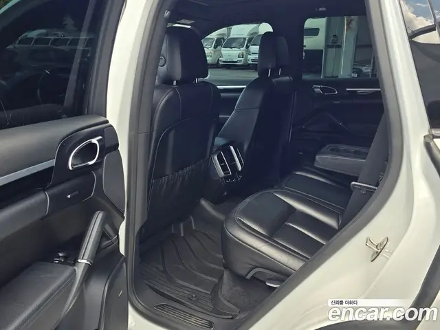 Porsche Cayenne 2017 3.0 автомат (гидро), миниатюра 9 Porsche Cayenne 2017 3.0 автомат (гидро), миниатюра 9