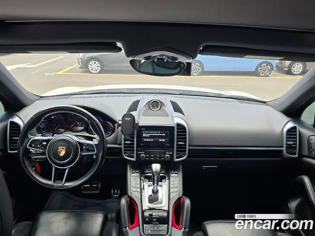 Porsche Cayenne 2017 3.0 автомат (гидро), миниатюра 10 Porsche Cayenne 2017 3.0 автомат (гидро), миниатюра 10