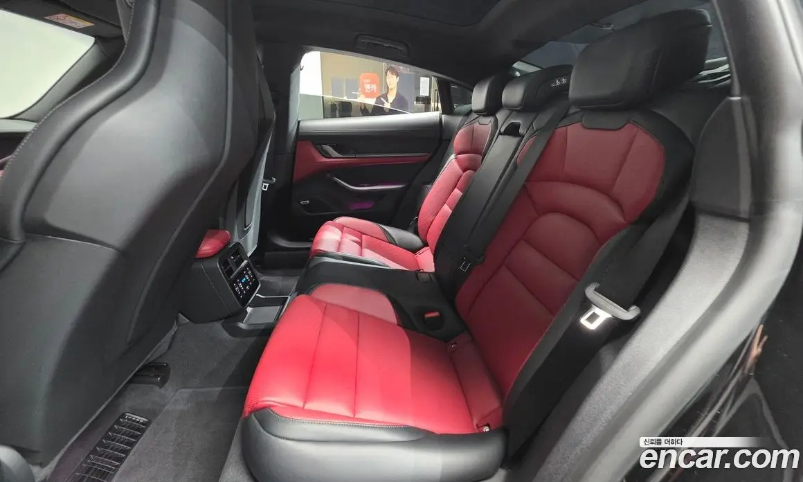 Porsche Taycan 2025 0.1 автомат (гидро), фото 17 Porsche Taycan 2025 0.1 автомат (гидро), фото 17