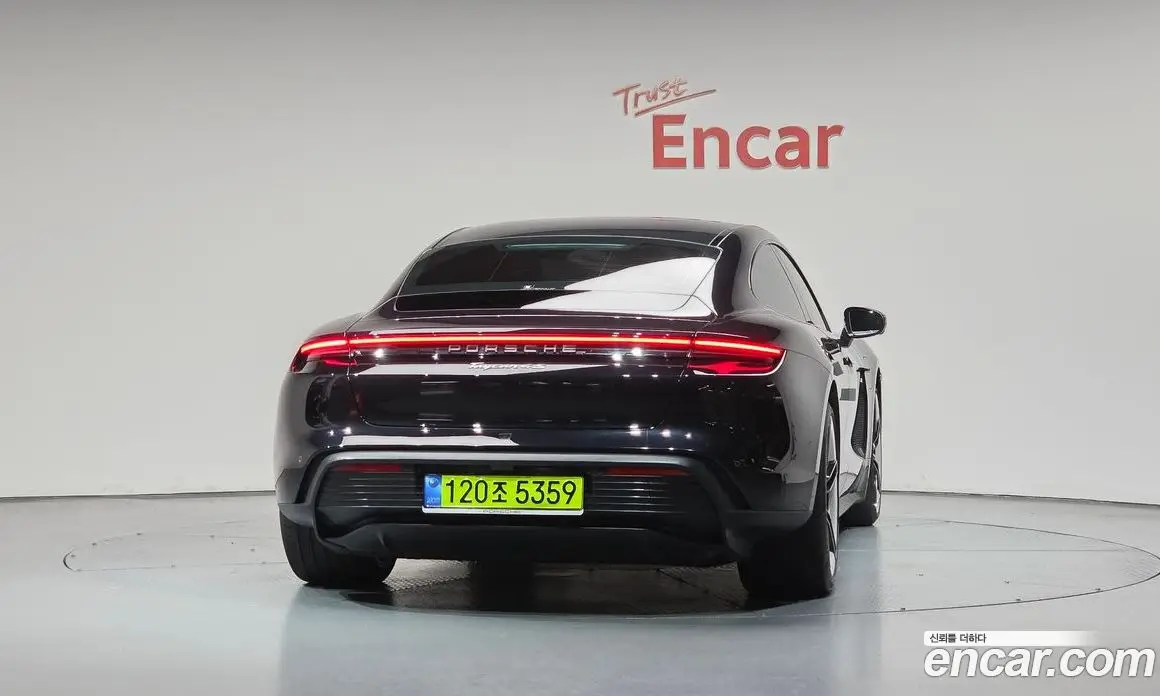 Porsche Taycan 2025 0.1 автомат (гидро), фото 3 Porsche Taycan 2025 0.1 автомат (гидро), фото 3
