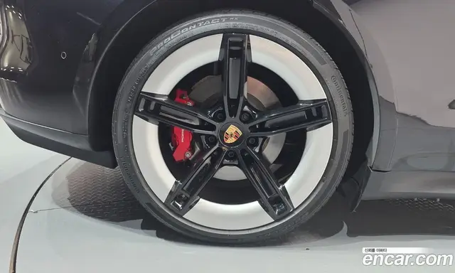Porsche Taycan 2025 0.1 автомат (гидро), миниатюра 4 Porsche Taycan 2025 0.1 автомат (гидро), миниатюра 4