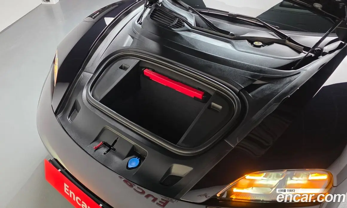 Porsche Taycan 2025 0.1 автомат (гидро), фото 5 Porsche Taycan 2025 0.1 автомат (гидро), фото 5