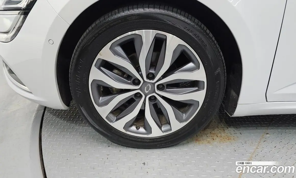 Renault (Samsung) SM6 2016 2.0 автомат (гидро), фото 5 Renault (Samsung) SM6 2016 2.0 автомат (гидро), фото 5
