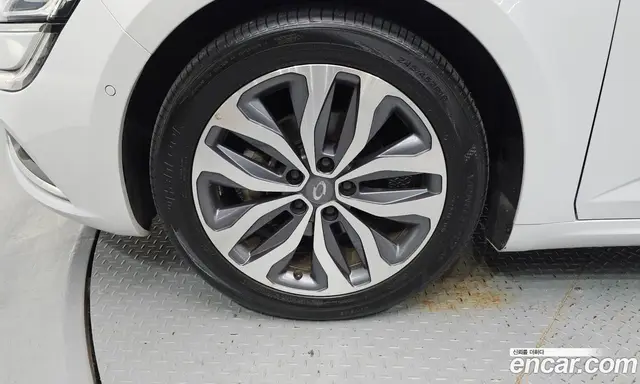 Renault (Samsung) SM6 2016 2.0 автомат (гидро), миниатюра 5 Renault (Samsung) SM6 2016 2.0 автомат (гидро), миниатюра 5