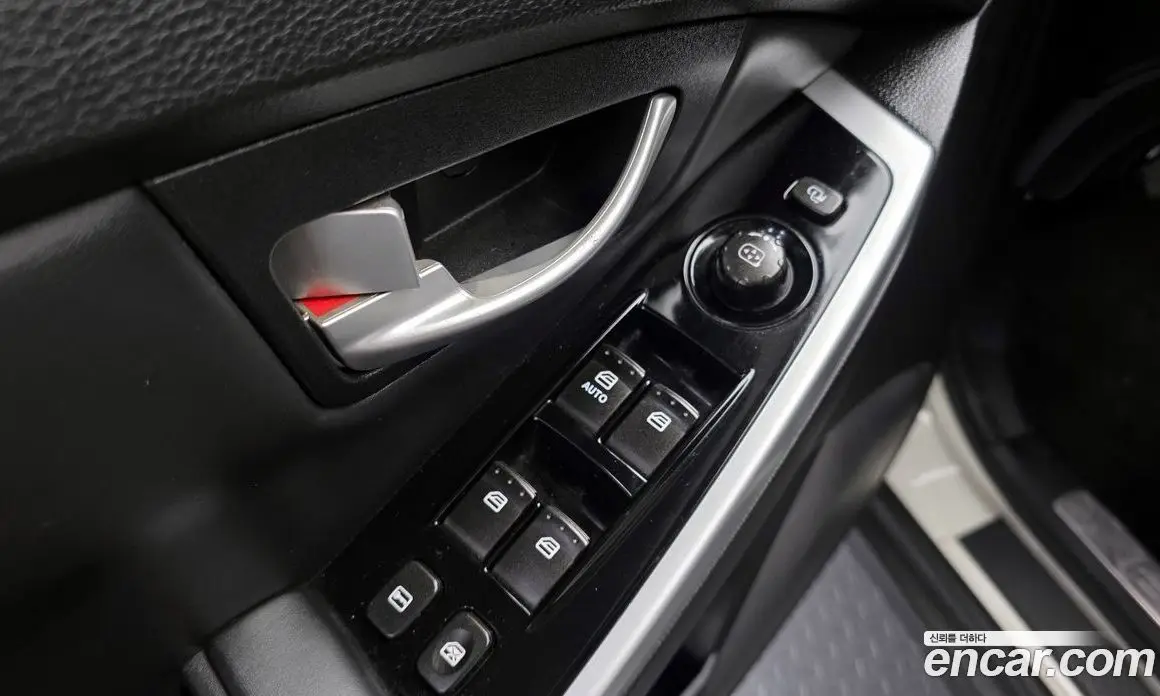 SsangYong Korando 2014 2.0 автомат (гидро), фото 18
