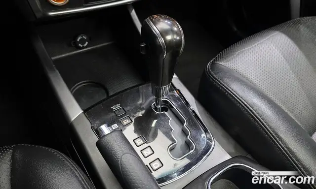 SsangYong Korando 2014 2.0 автомат (гидро), миниатюра 9