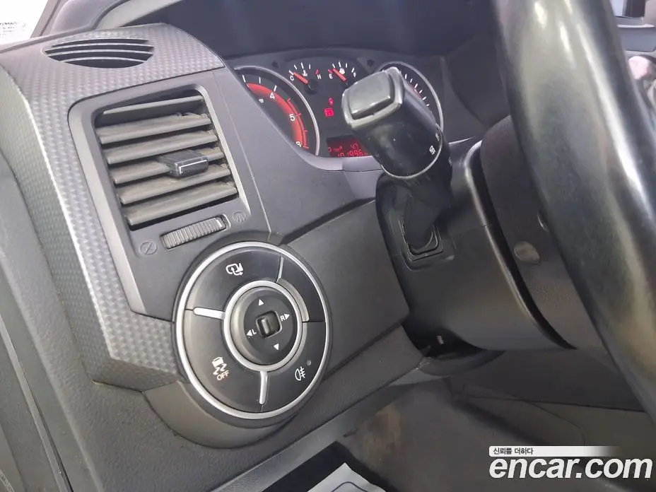 SsangYong Korando 2015 2.0 автомат (гидро), фото 12