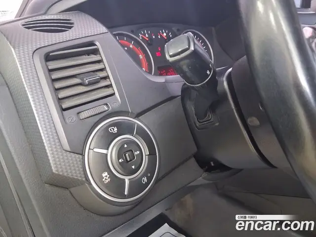 SsangYong Korando 2015 2.0 автомат (гидро), миниатюра 12
