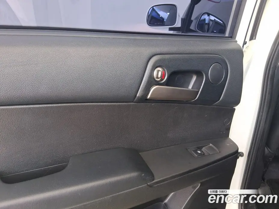 SsangYong Korando 2015 2.0 автомат (гидро), фото 18