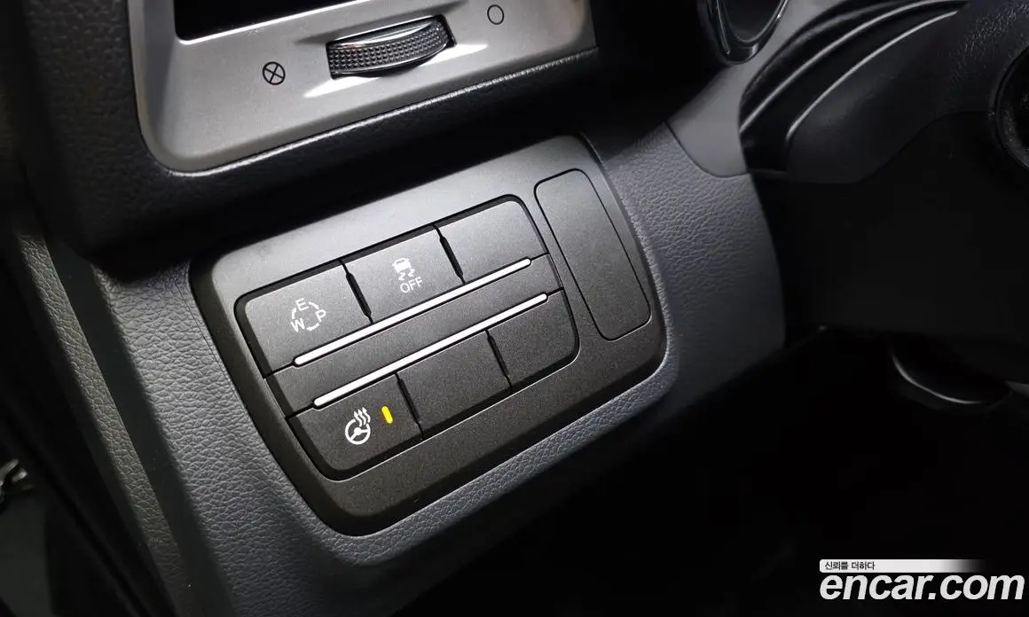 SsangYong TIBOLI 2015 1.6 автомат (гидро), фото 30 SsangYong TIBOLI 2015 1.6 автомат (гидро), фото 30