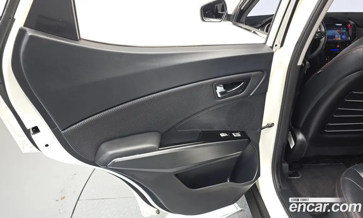 SsangYong TIBOLI 2016 1.6 автомат (гидро), фото 14