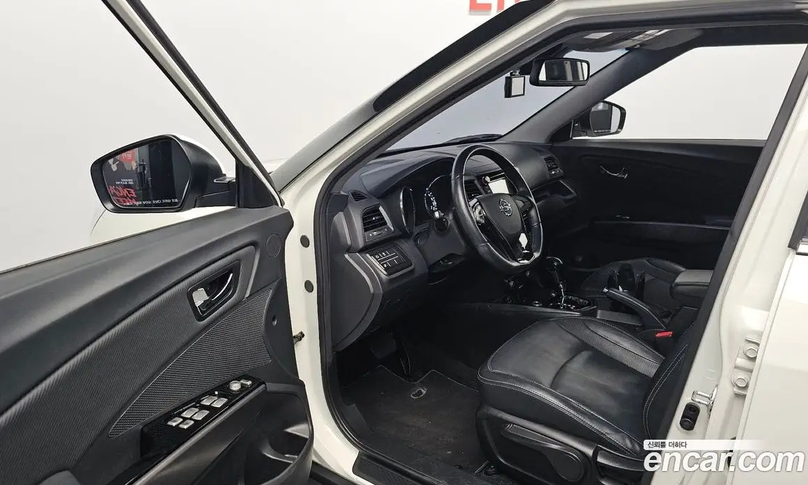 SsangYong TIBOLI 2017 1.6 автомат (гидро), фото 12