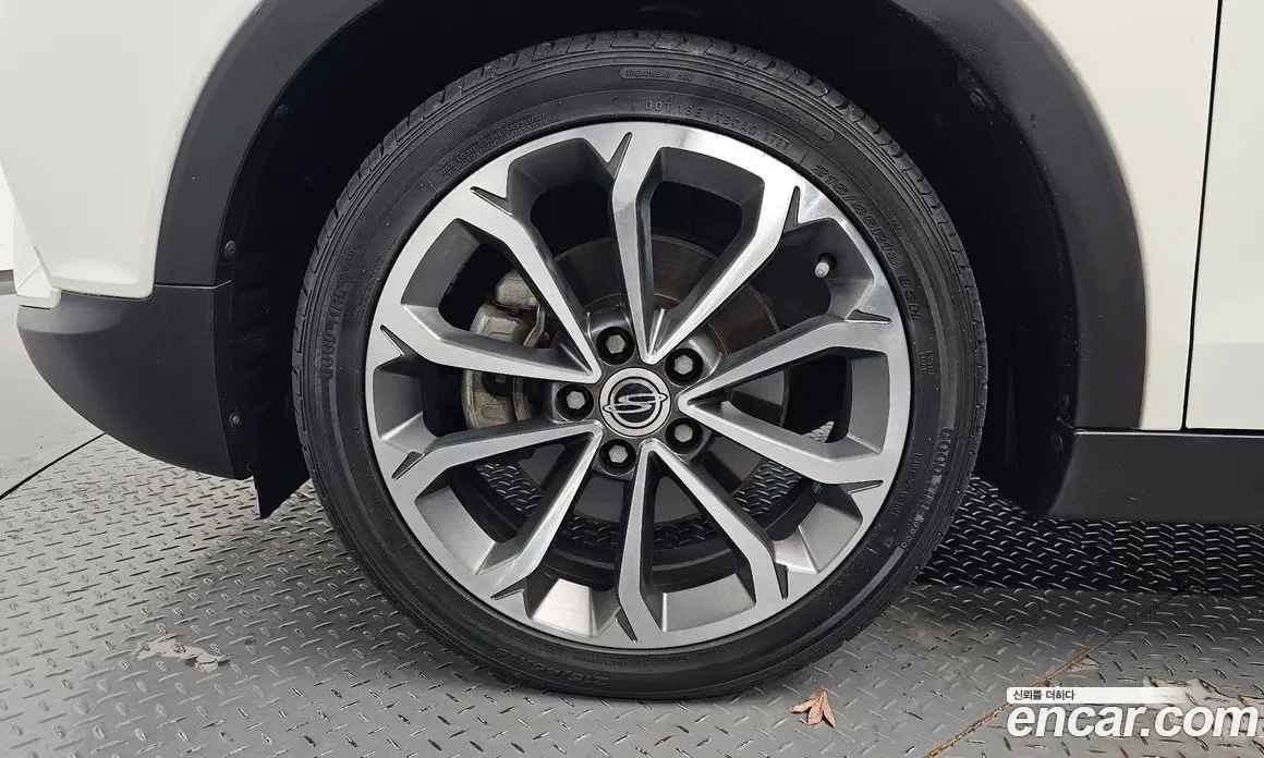 SsangYong TIBOLI 2017 1.6 автомат (гидро), фото 4
