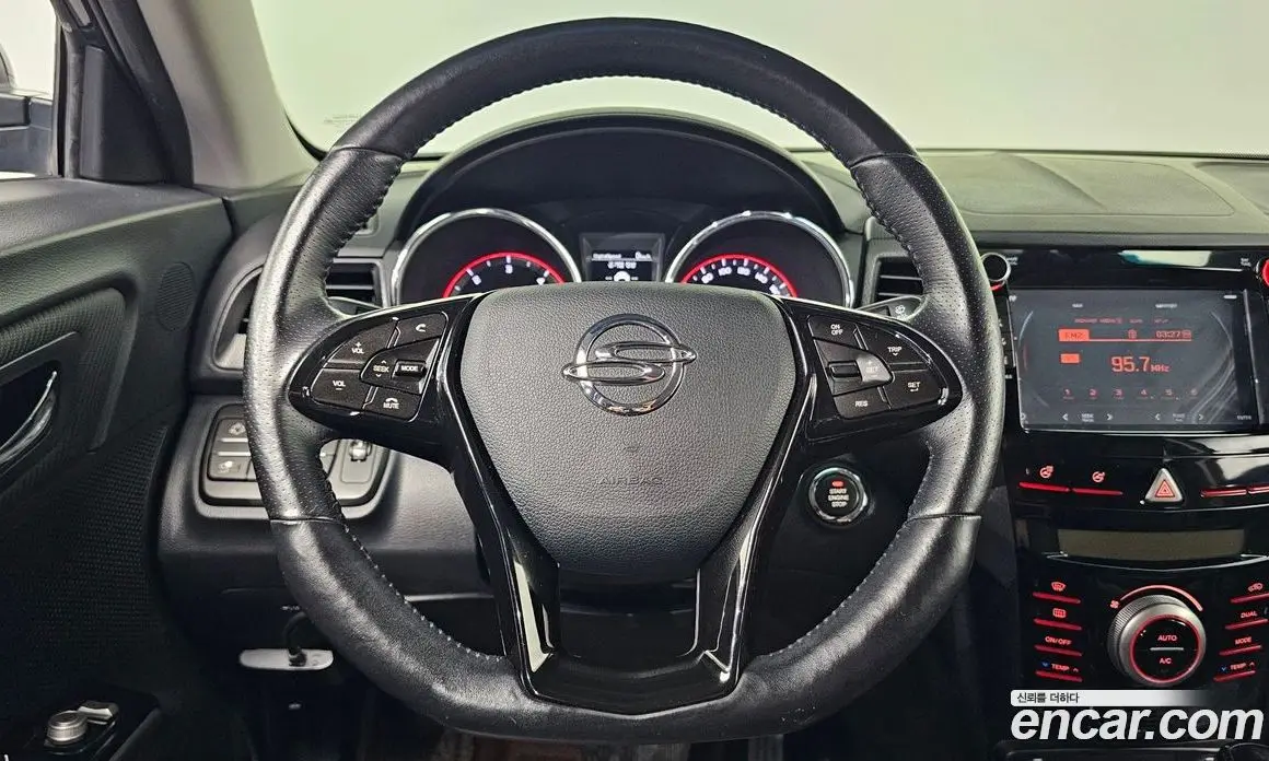 SsangYong TIBOLI 2017 1.6 автомат (гидро), фото 15 SsangYong TIBOLI 2017 1.6 автомат (гидро), фото 15