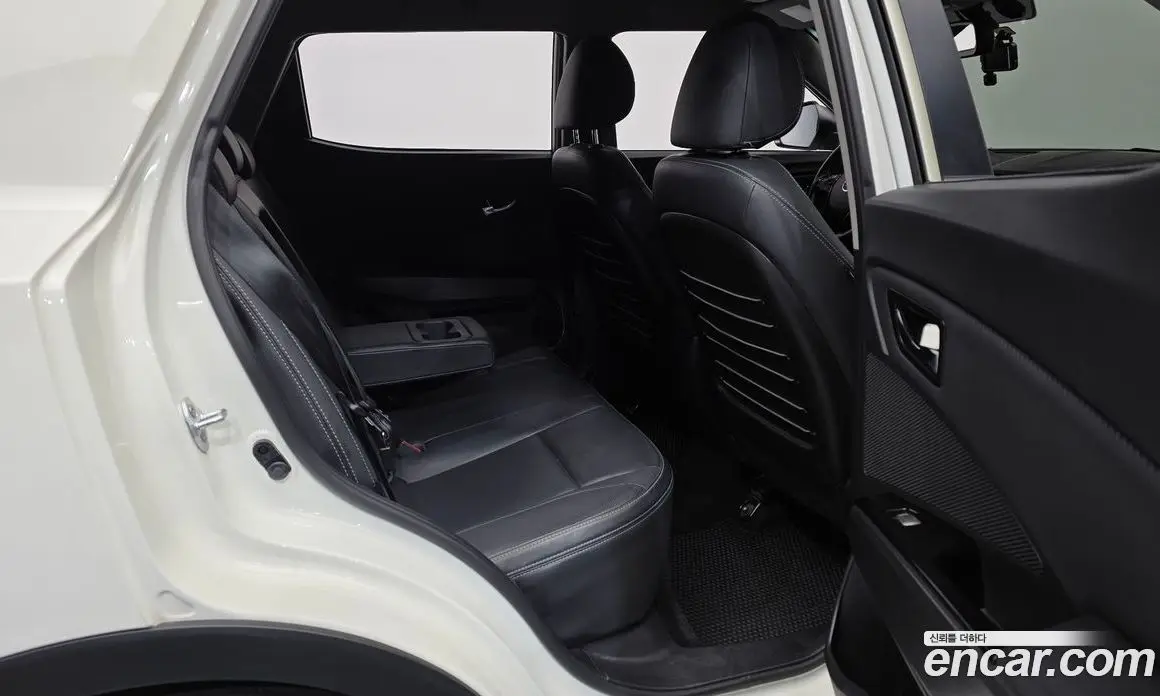 SsangYong TIBOLI 2017 1.6 автомат (гидро), фото 12