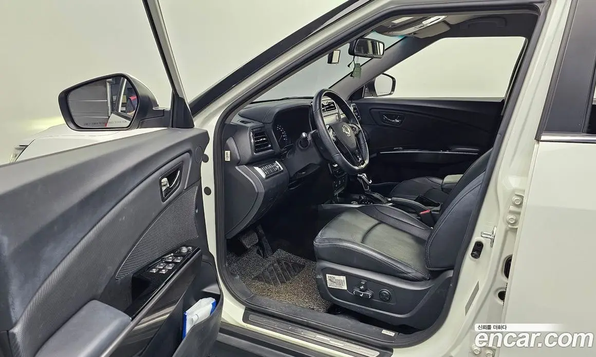 SsangYong TIBOLI 2019 1.5 автомат (гидро), фото 12