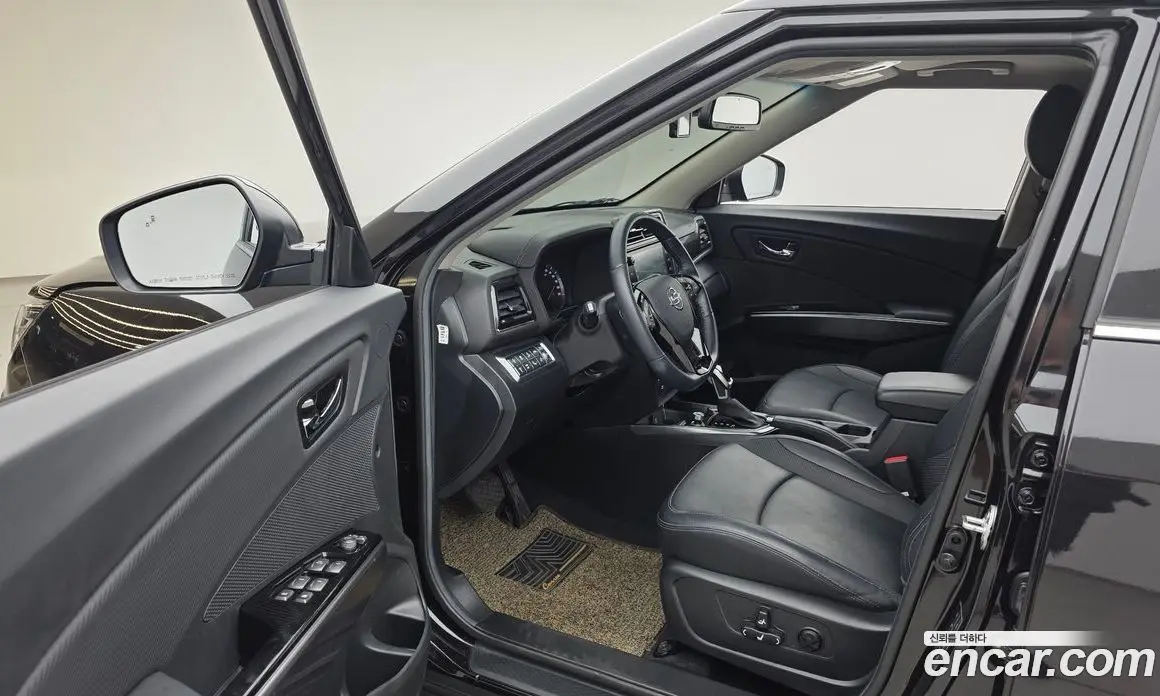 SsangYong TIBOLI 2022 1.5 автомат (гидро), фото 10 SsangYong TIBOLI 2022 1.5 автомат (гидро), фото 10