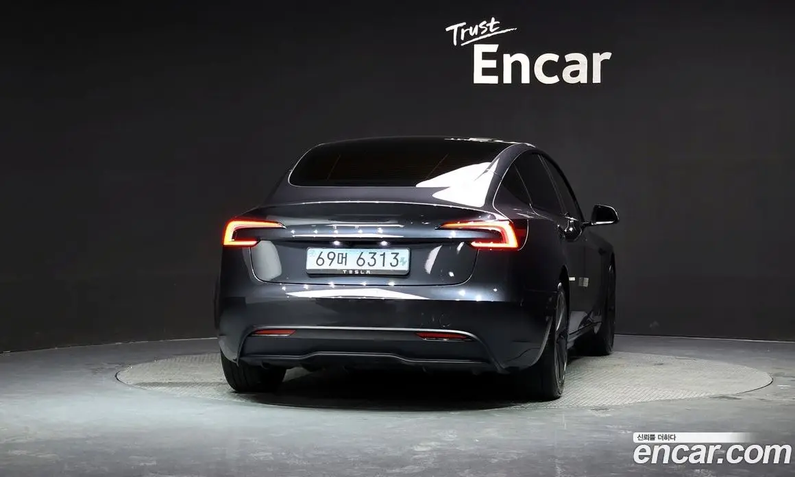 Tesla Model 3 2025 0.2 автомат (гидро), фото 4 Tesla Model 3 2025 0.2 автомат (гидро), фото 4