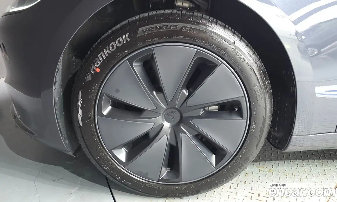 Tesla Model 3 2025 0.2 автомат (гидро), фото 5 Tesla Model 3 2025 0.2 автомат (гидро), фото 5
