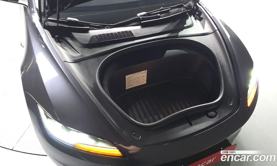 Tesla Model 3 2025 0.2 автомат (гидро), фото 6 Tesla Model 3 2025 0.2 автомат (гидро), фото 6