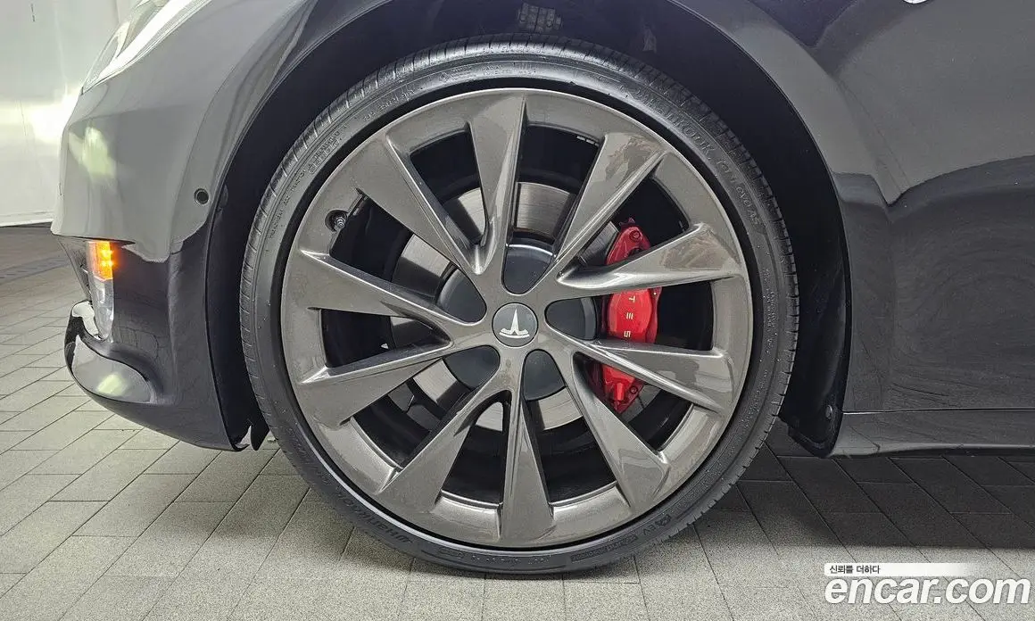Tesla Model S 2019 0.3 автомат (гидро), фото 4 Tesla Model S 2019 0.3 автомат (гидро), фото 4