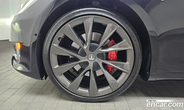 Tesla Model S 2019 0.3 автомат (гидро), миниатюра 4 Tesla Model S 2019 0.3 автомат (гидро), миниатюра 4