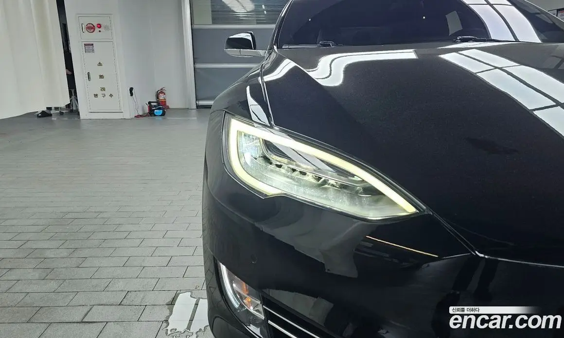 Tesla Model S 2019 0.3 автомат (гидро), фото 7 Tesla Model S 2019 0.3 автомат (гидро), фото 7