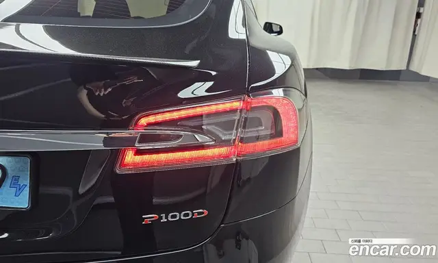 Tesla Model S 2019 0.3 автомат (гидро), миниатюра 8 Tesla Model S 2019 0.3 автомат (гидро), миниатюра 8