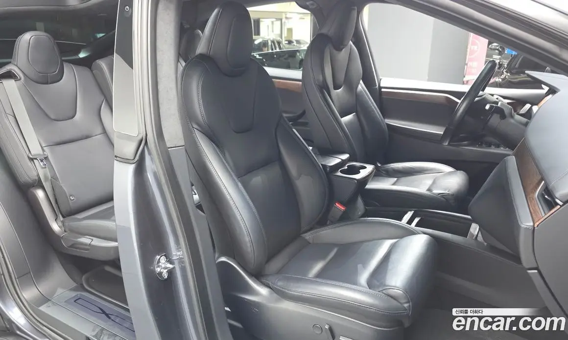 Tesla Model X 2020 0.3 автомат (гидро), фото 10 Tesla Model X 2020 0.3 автомат (гидро), фото 10