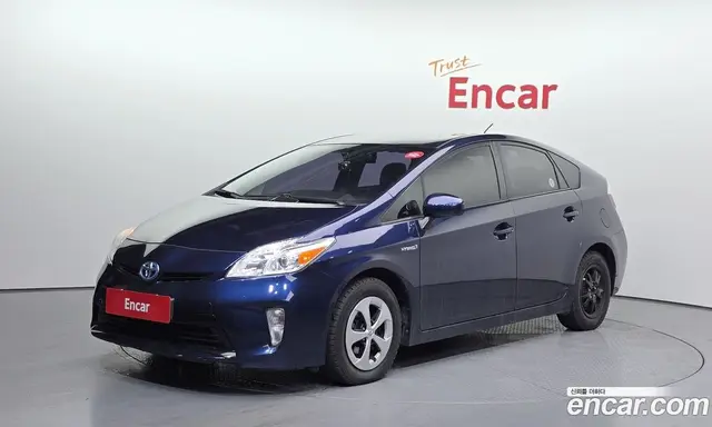 Toyota Prius 2012 1.8 автомат (гидро), миниатюра 1 Toyota Prius 2012 1.8 автомат (гидро), миниатюра 1