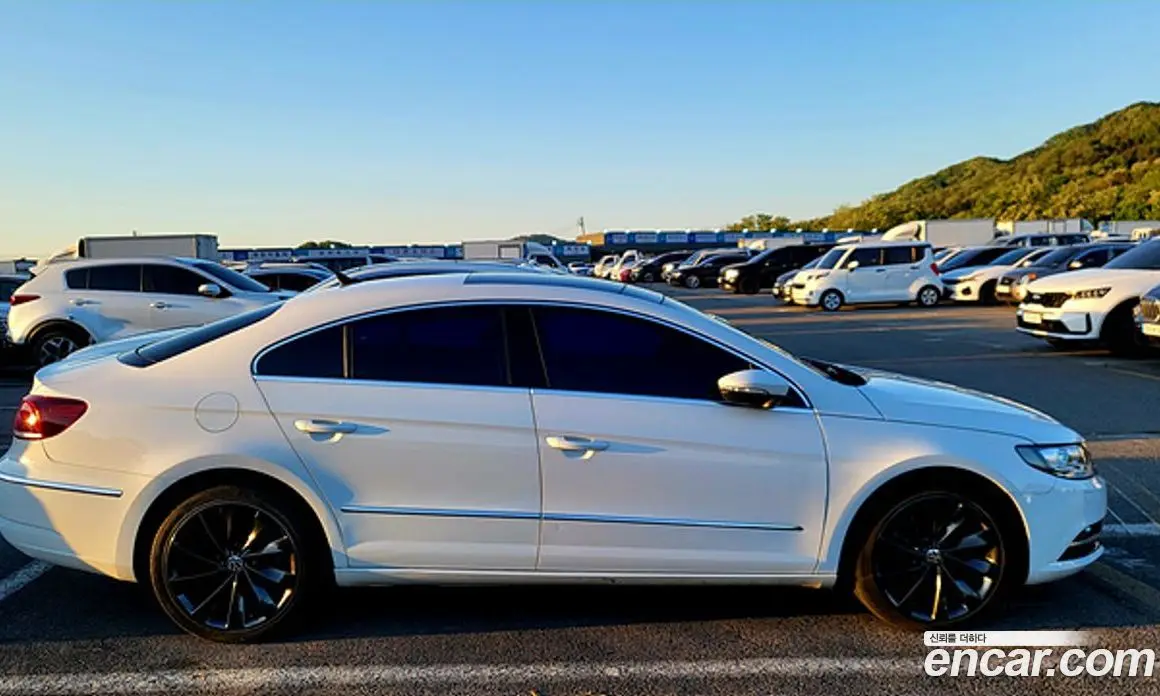 Volkswagen CC 2015 2.0 автомат (гидро), фото 18 Volkswagen CC 2015 2.0 автомат (гидро), фото 18