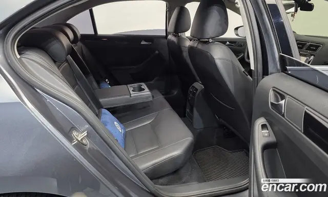 Volkswagen Jetta 2015 2.0 автомат (гидро), миниатюра 12