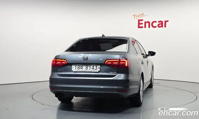 Volkswagen Jetta 2015 2.0 автомат (гидро), миниатюра 4 Volkswagen Jetta 2015 2.0 автомат (гидро), миниатюра 4