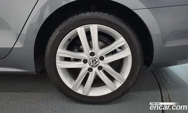 Volkswagen Jetta 2015 2.0 автомат (гидро), миниатюра 5 Volkswagen Jetta 2015 2.0 автомат (гидро), миниатюра 5