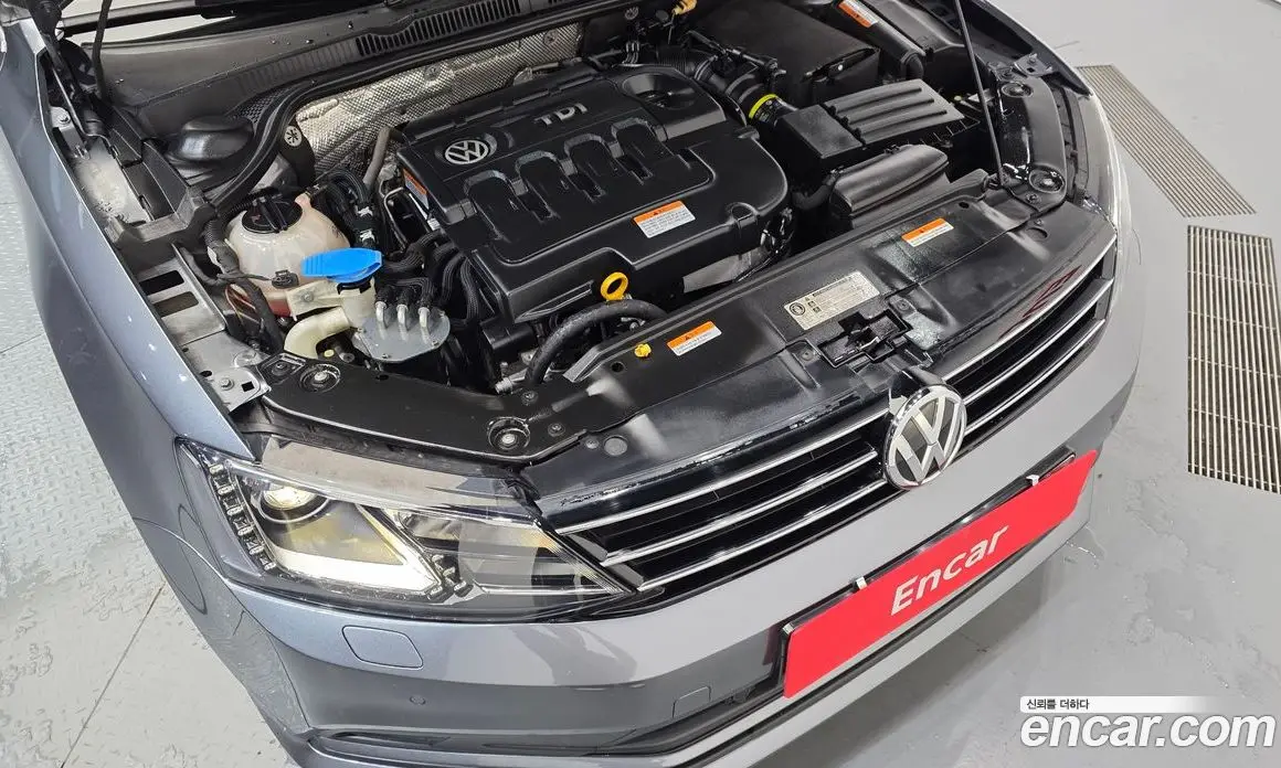 Volkswagen Jetta 2015 2.0 автомат (гидро), фото 6 Volkswagen Jetta 2015 2.0 автомат (гидро), фото 6