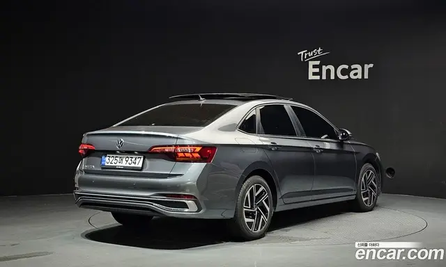 Volkswagen Jetta 2023 1.5 автомат (гидро), миниатюра 2