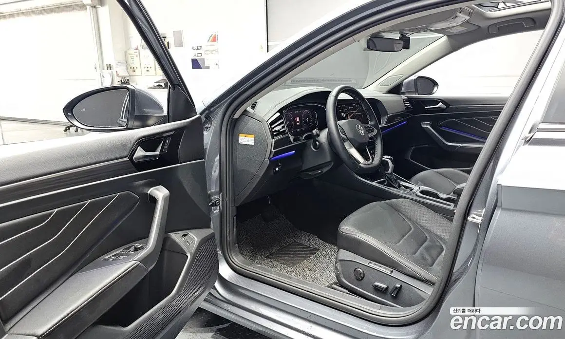 Volkswagen Jetta 2023 1.5 автомат (гидро), фото 13