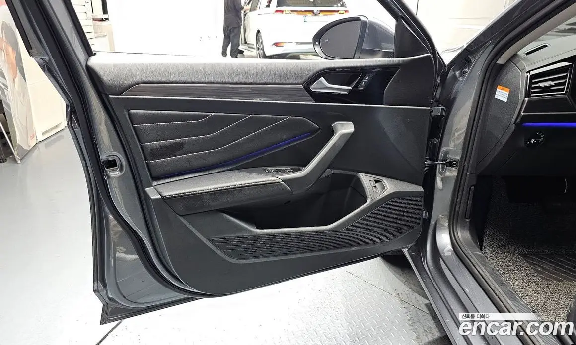 Volkswagen Jetta 2023 1.5 автомат (гидро), фото 14