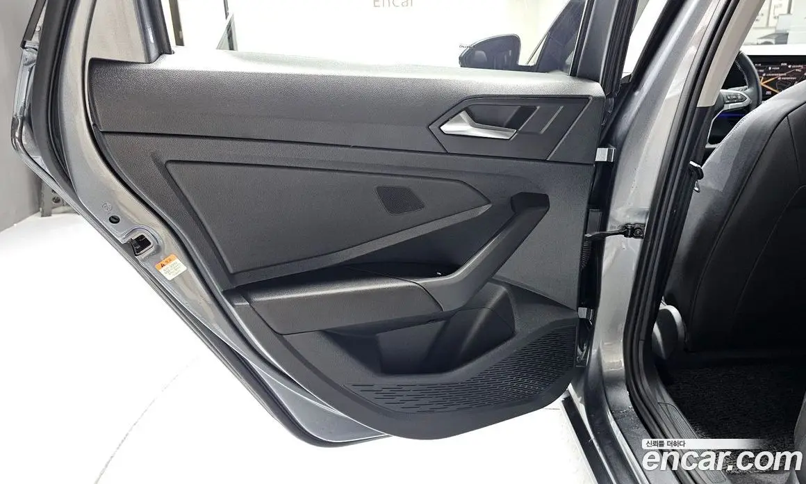 Volkswagen Jetta 2023 1.5 автомат (гидро), фото 15