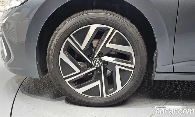 Volkswagen Jetta 2023 1.5 автомат (гидро), миниатюра 5