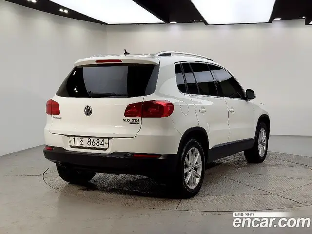 Volkswagen Tiguan 2015 2.0 автомат (гидро), миниатюра 2