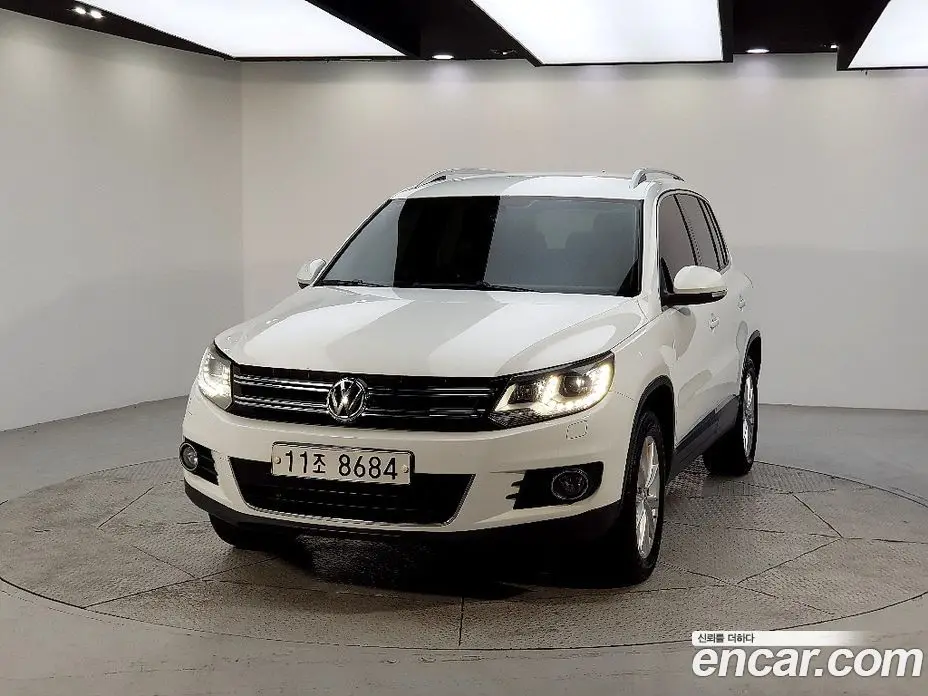 Volkswagen Tiguan 2015 2.0 автомат (гидро), фото 3