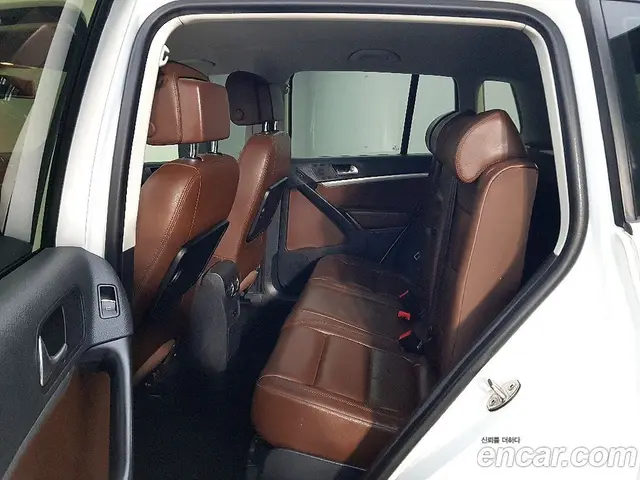Volkswagen Tiguan 2015 2.0 автомат (гидро), миниатюра 10