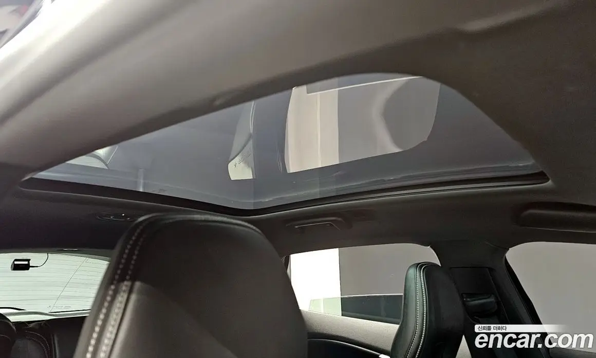 Volvo V40 2015 2.0 автомат (гидро), фото 19 Volvo V40 2015 2.0 автомат (гидро), фото 19