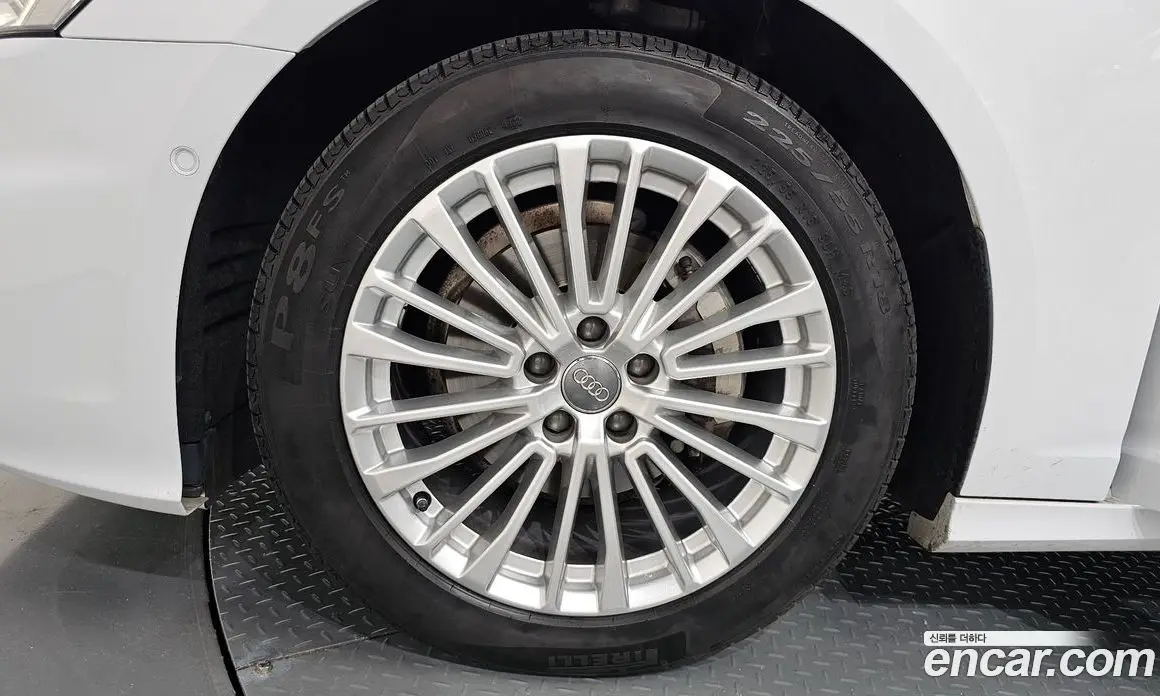 Audi A6 2020 2.0 автомат (гидро), фото 5 Audi A6 2020 2.0 автомат (гидро), фото 5